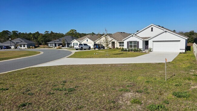 Building Photo - Spacious 4BR Golf Course Home in Beverly H...