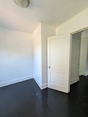 Building Photo - Section 8 approved 3 bed 1 bath home in McKeesport!