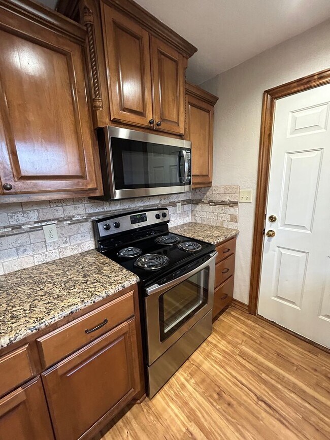 Building Photo - 2311 NW 43rd St