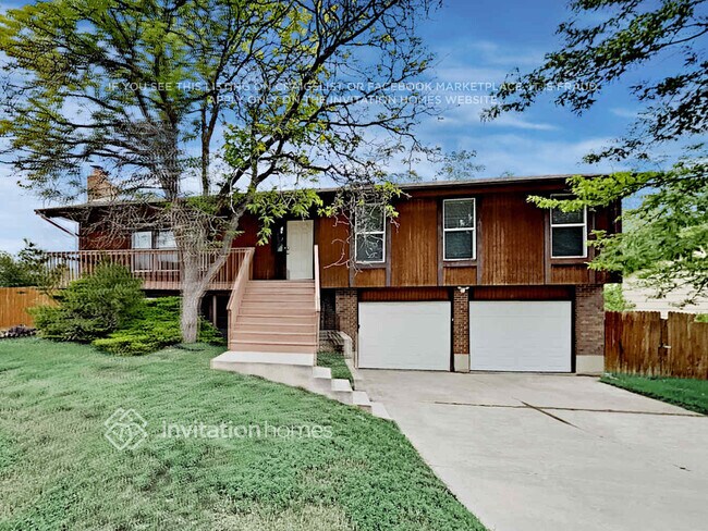 Primary Photo - 1290 Hans Brinker Ln
