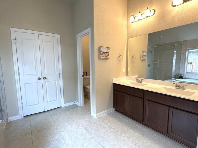 Building Photo - 788 Lake Lacosta Dr