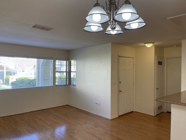 Building Photo - 2915 N Texas St
