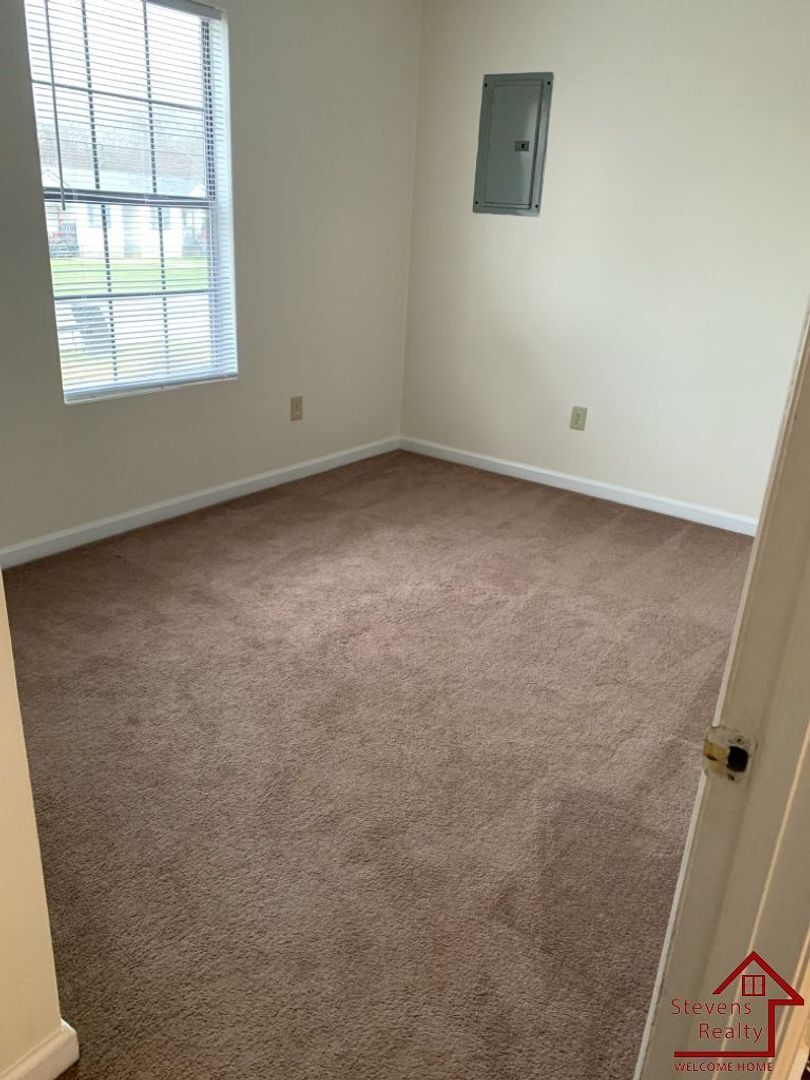 Building Photo - 275 Dogwood Pointe Dr