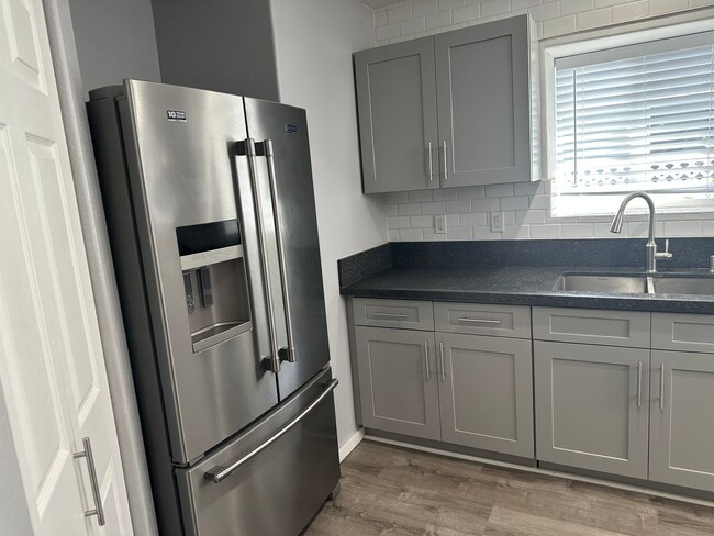 Building Photo - Free Perks, Spacious 4-Bedroom, 3-Bath Home!