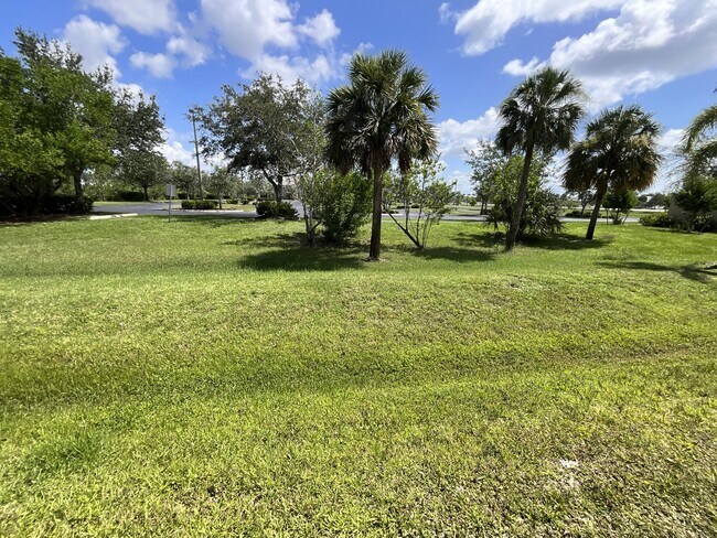 Building Photo - 8555 Bernwood Cove Loop
