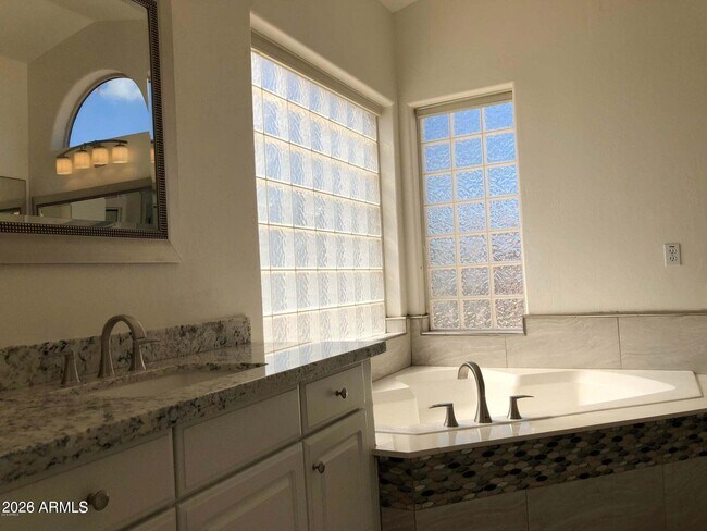 Building Photo - 3169 E Desert Flower Ln