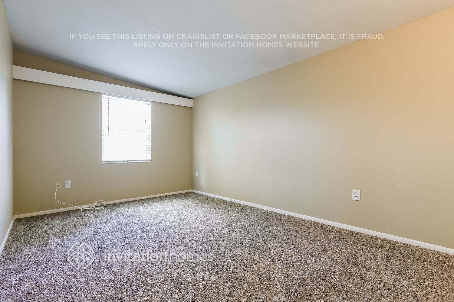 Building Photo - 6218 Nutmeg Ave