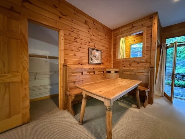 Building Photo - 3850 Ravens Den Way