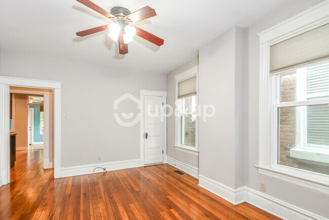 Building Photo - Fantastic 2bd/1ba home! Coming soon!