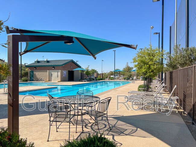 Building Photo - 3220 Jevonda Ave