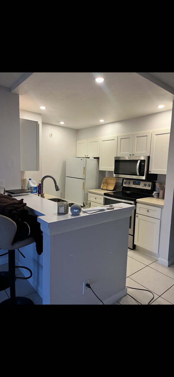 Building Photo - 150 Santa Clara Dr