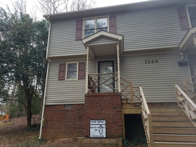 3 bedroom duplex inside the Raleigh beltline - 1404 Banbury Rd Raleigh ...