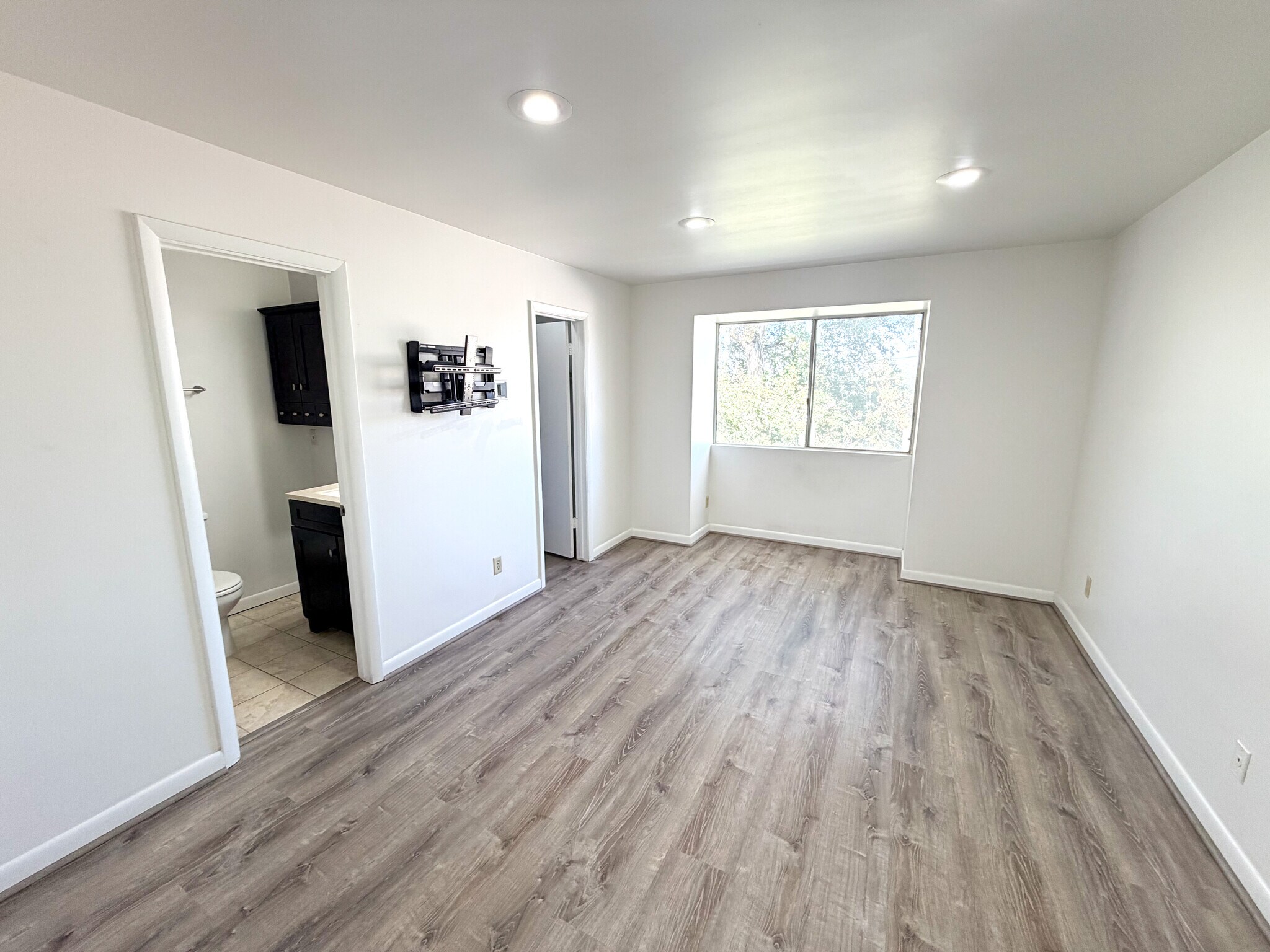 Building Photo - 1016 E Osborn Rd