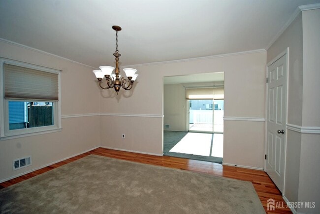 Building Photo - 7 Gardenia Ct