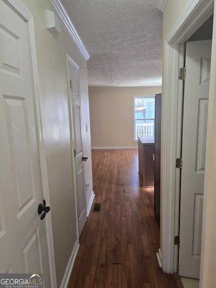 Building Photo - 5417 Stratford Hills Dr