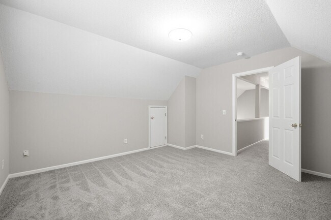 Building Photo - 3378 Chadbury Dr NW