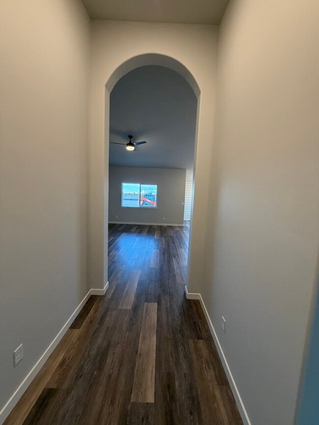 Building Photo - 2241 Great Basin Wy