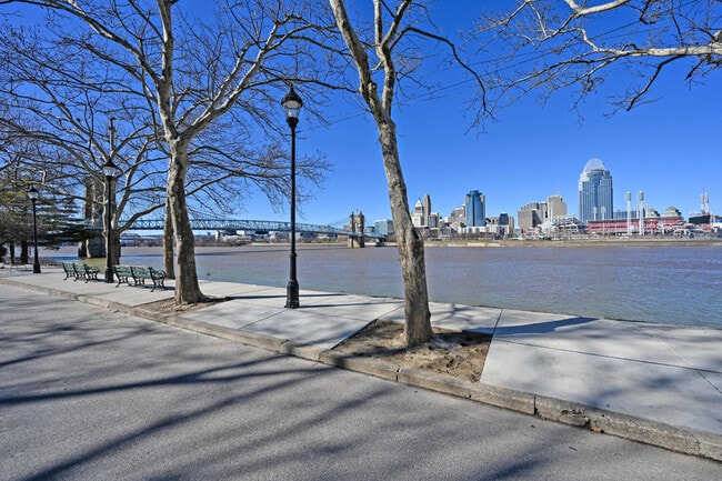 Building Photo - 229 Riverside Dr