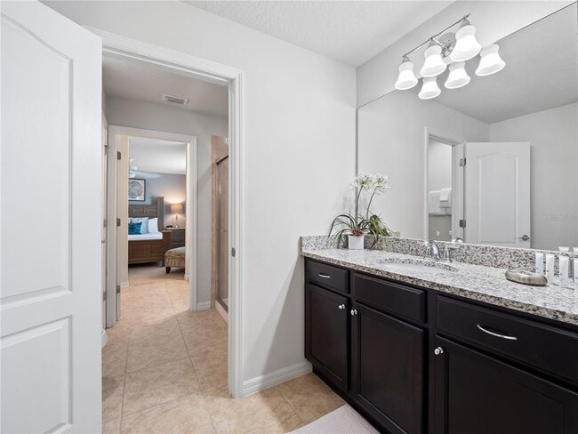 Building Photo - 8825 Rhodes St