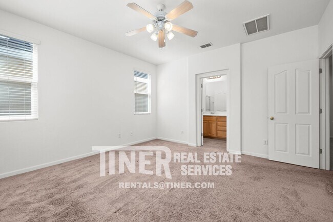 Building Photo - Beautiful North Natomas Home