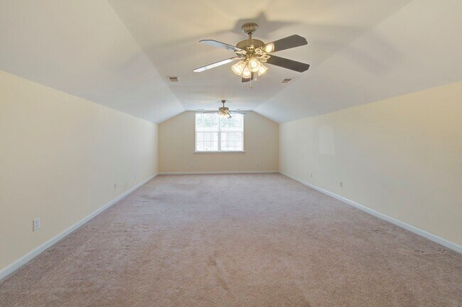 Building Photo - 111 Meadowvale Ln
