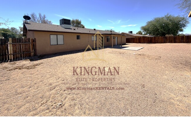 Building Photo - 6559 Nielsen Way