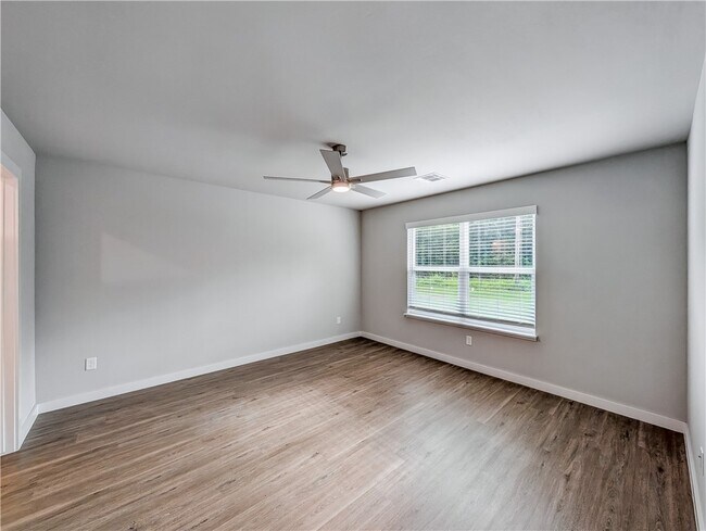 Building Photo - 311 NW 65th Ave