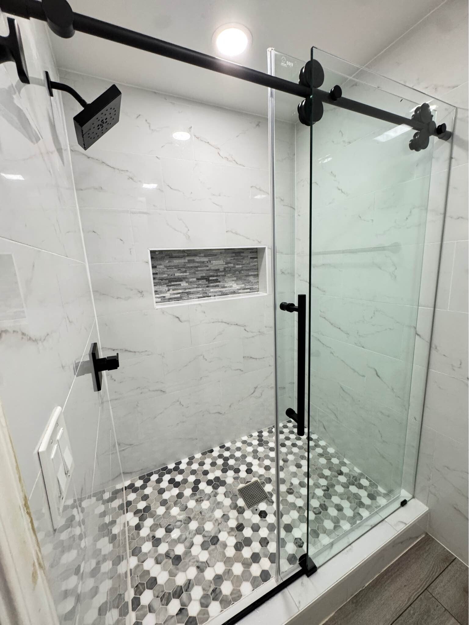 Building Photo - 601 Abingdon Way