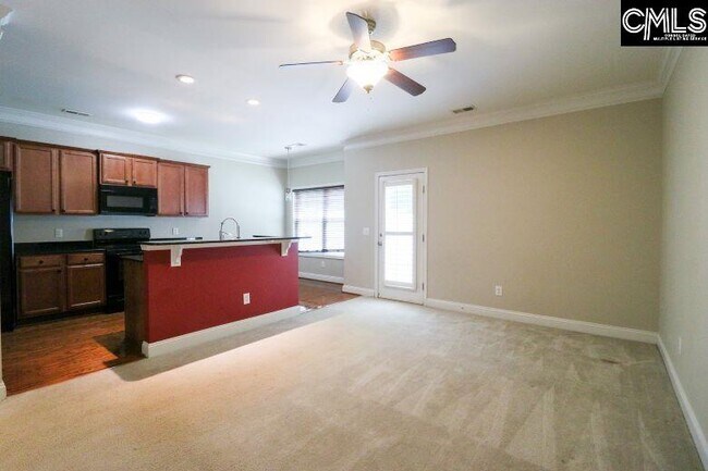 Building Photo - 364 Saluda Springs Rd