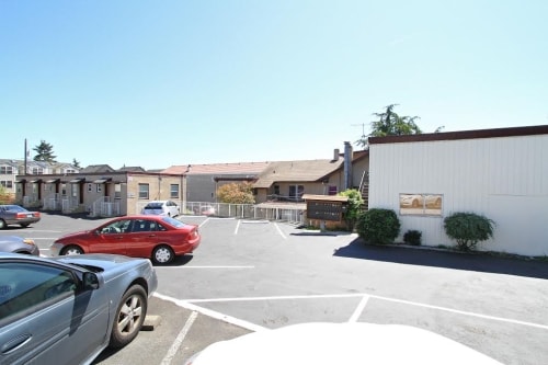 Primary Photo - 8600 Aurora Ave N