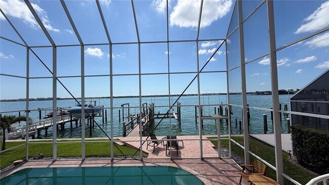 Building Photo - 218 Sand Key Estates Dr
