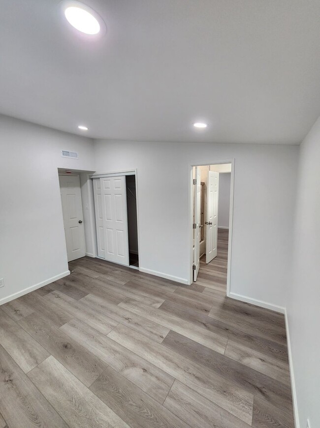 Building Photo - Ferndale 4 bedroom 2 bathroom