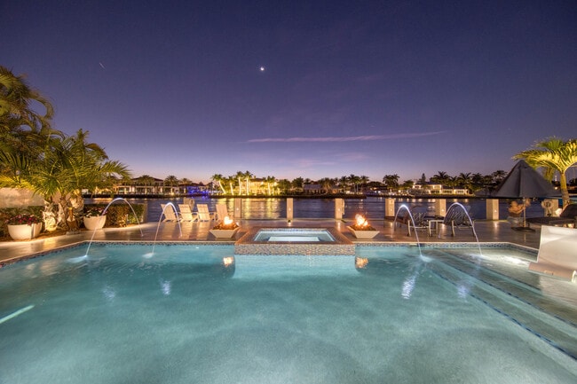 Building Photo - 3109 NE 42nd Ct