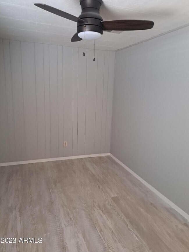 Building Photo - 7125 N 68th Dr