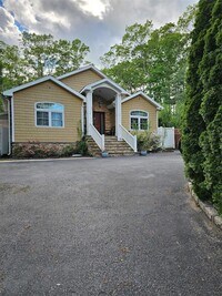 Building Photo - 52 Hilltop Ln