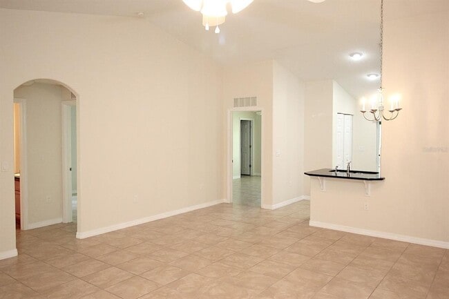 Building Photo - 32 Regency Dr