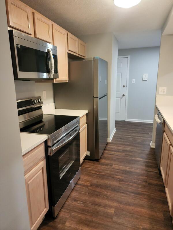 Building Photo - 9387 Horse Castle Ct