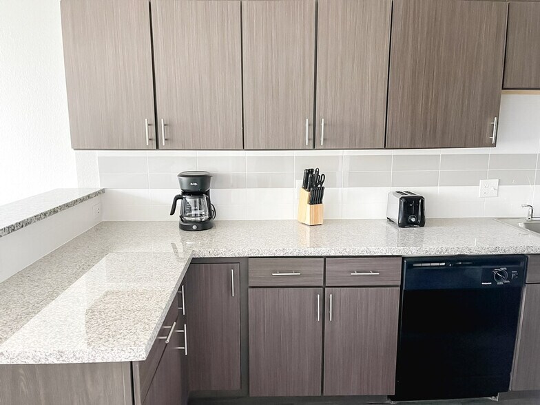 Building Photo - 2515 Burnet Ave