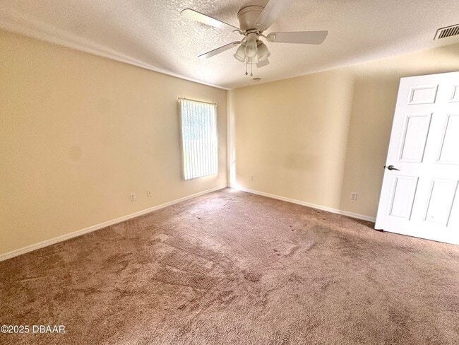 Building Photo - 28 Louvet Ln