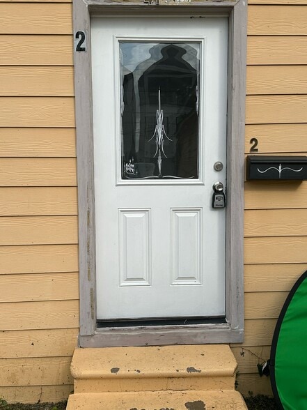 Primary Photo - 413 N Live Oak St