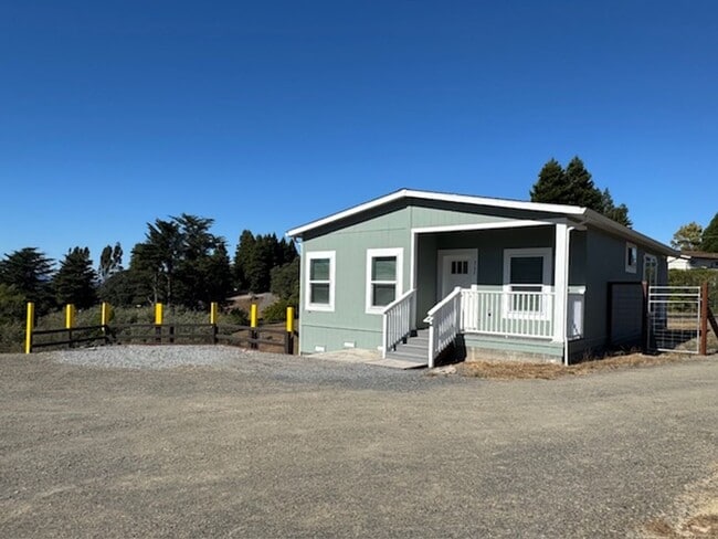 Primary Photo - New 2 bedroom home located in rural West C...