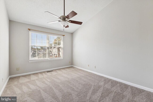 Building Photo - 16864 Miranda Ln