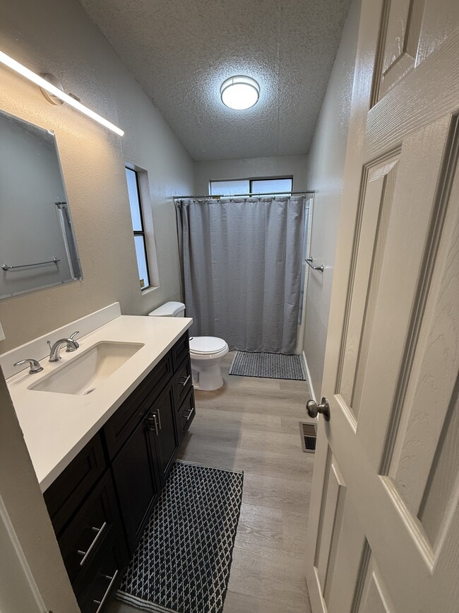 Building Photo - 24992 Cam Del Sol