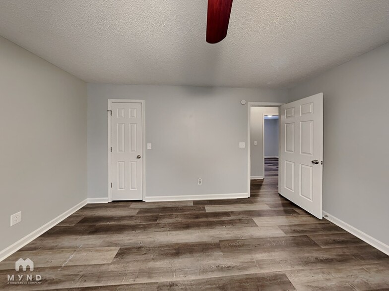 Building Photo - 1620 River Trce