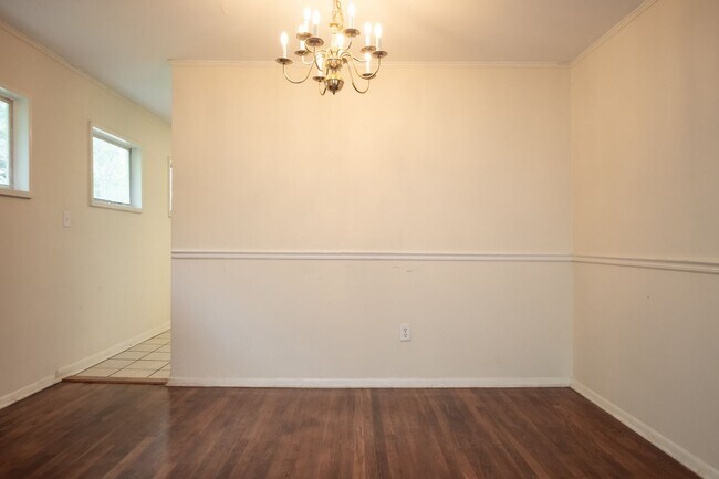 Building Photo - 175 Habersham Way