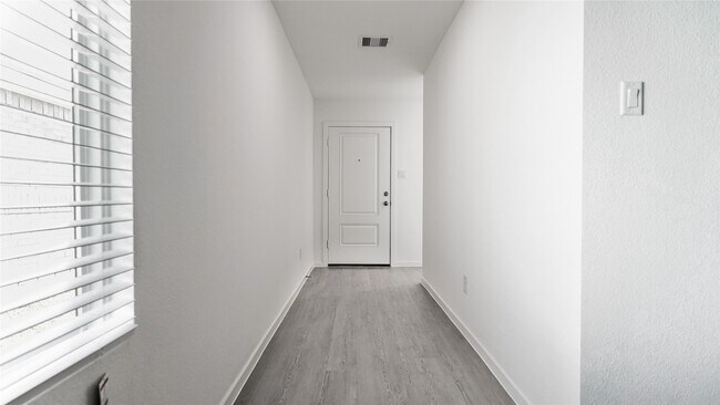 Building Photo - 10821 Red Orchid Dr