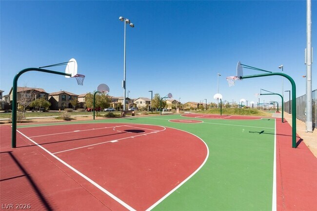 Building Photo - 3009 Camino Sereno Ave