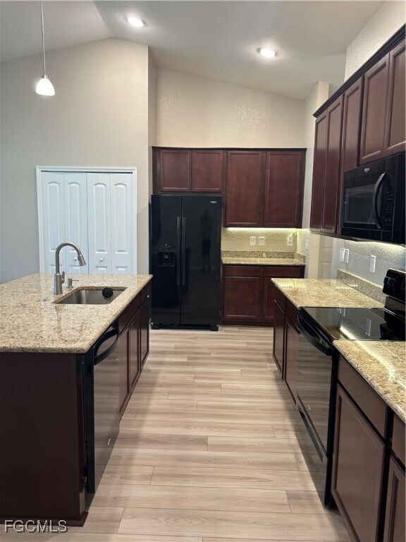 Building Photo - 1005 SW 36th St