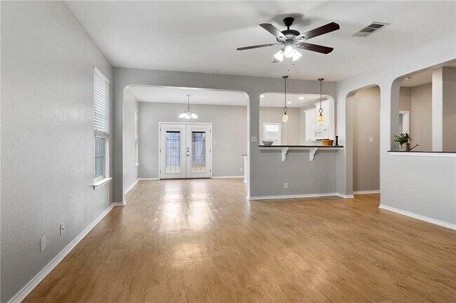 Building Photo - 534 Apricot Dr