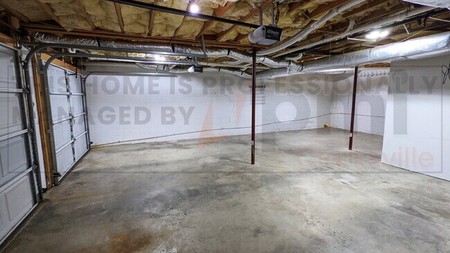 Building Photo - 3317 Sunny Slope Dr